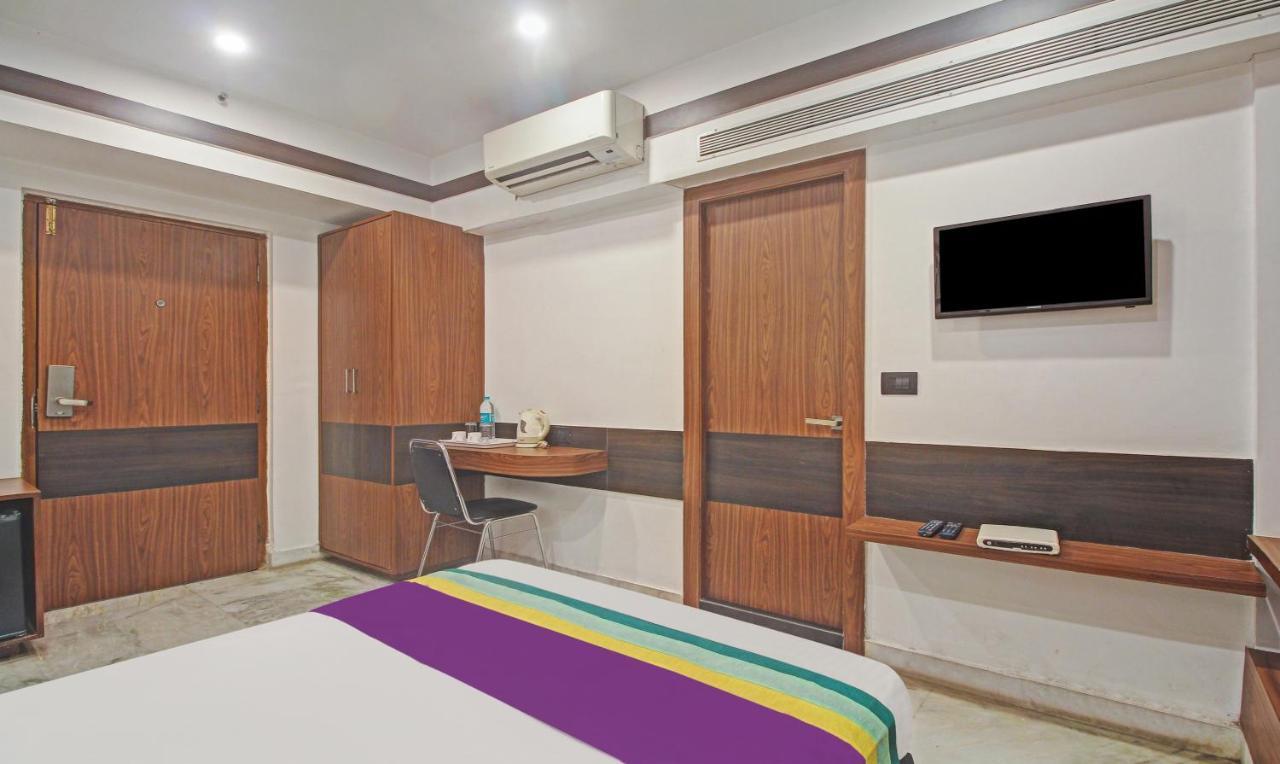 Hotel Treebo Premium Dee Empresa à Calcutta Extérieur photo