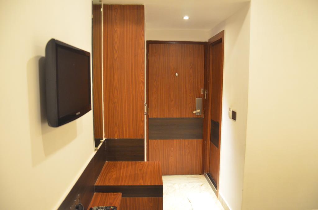 Hotel Treebo Premium Dee Empresa à Calcutta Extérieur photo
