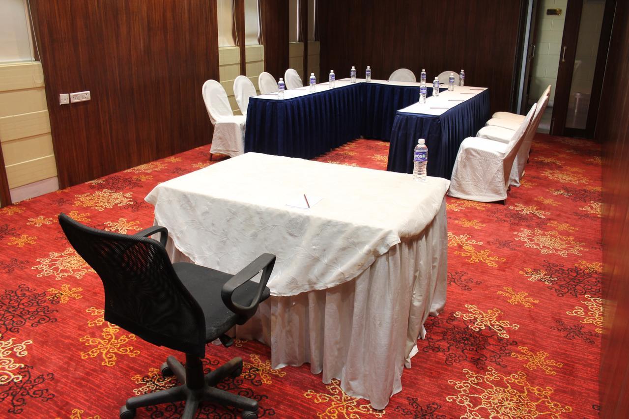 Hotel Treebo Premium Dee Empresa à Calcutta Extérieur photo