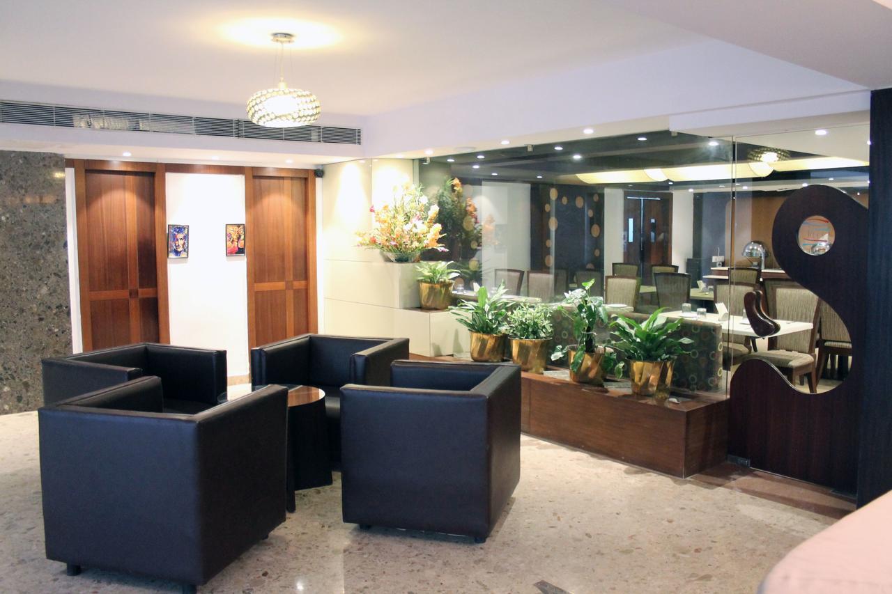 Hotel Treebo Premium Dee Empresa à Calcutta Extérieur photo